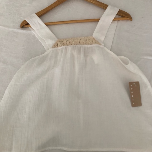 Summer top by Plenty. - Picture 2 of 5